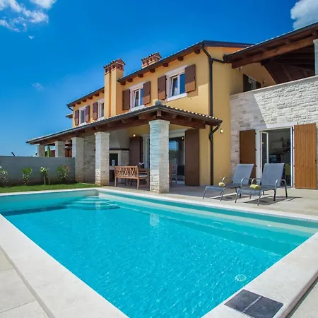 Katharina Villa